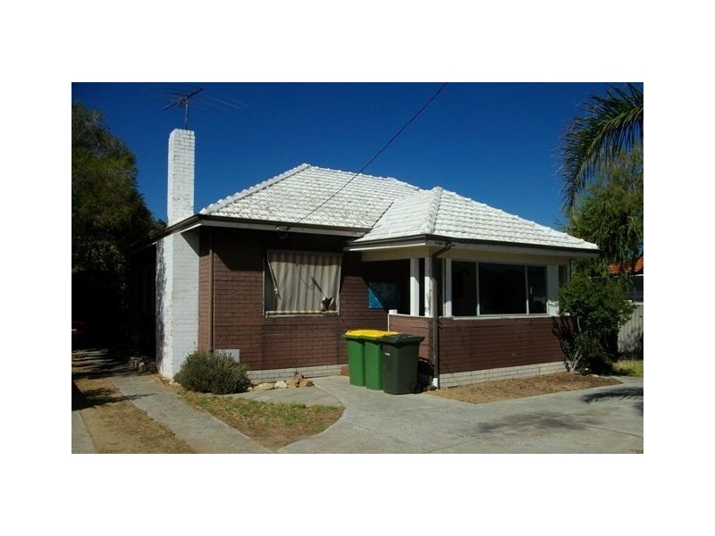 262 Carrington Street, Hilton WA 6163