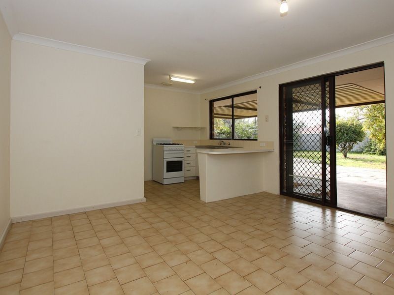 13 Prout Way, Bibra Lake WA 6163