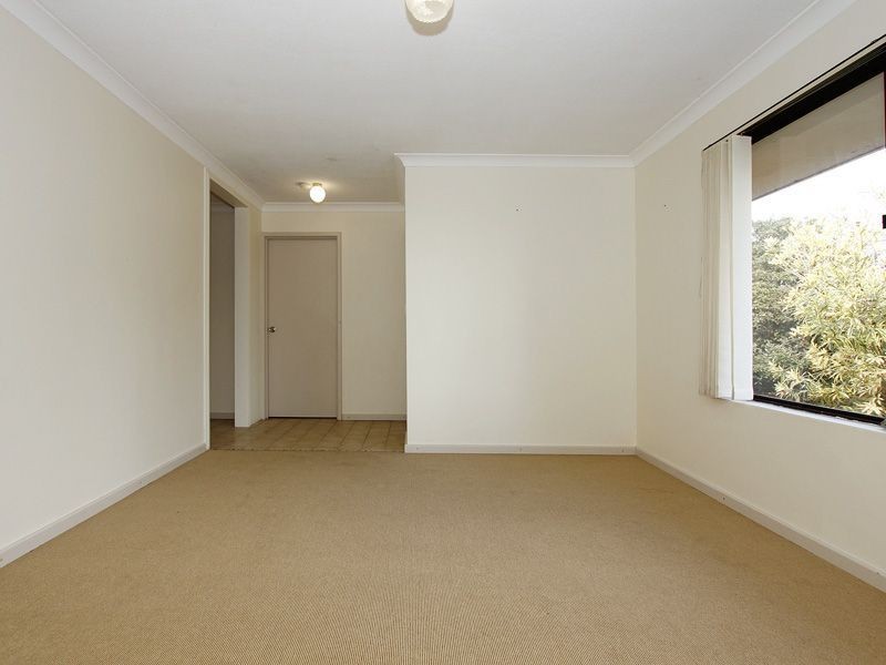13 Prout Way, Bibra Lake WA 6163