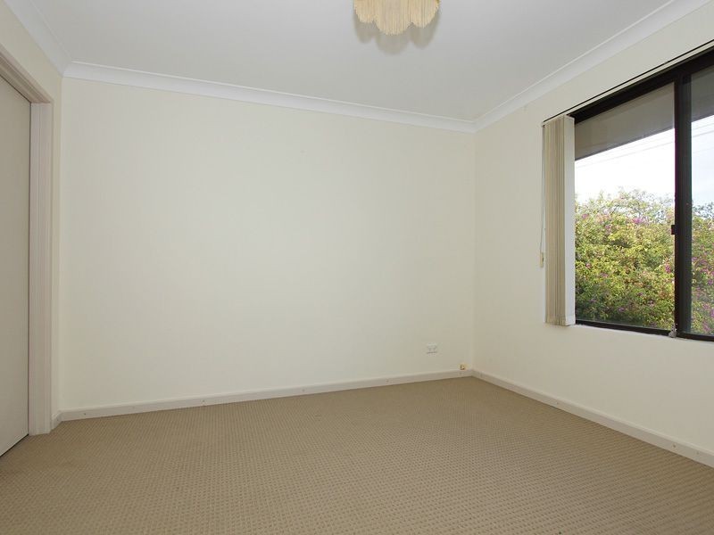 13 Prout Way, Bibra Lake WA 6163