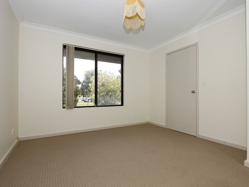 13 Prout Way, Bibra Lake WA 6163