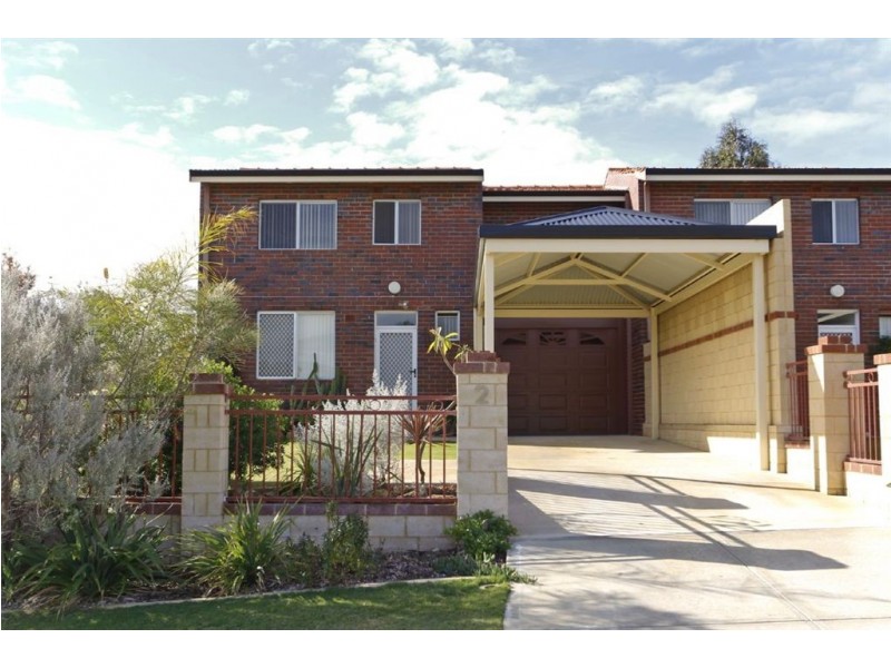 2/2 Watterton Place, Hamilton Hill WA 6163