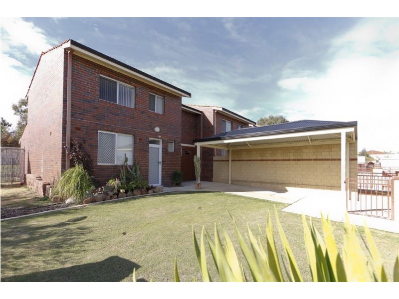 2/2 Watterton Place, Hamilton Hill WA 6163