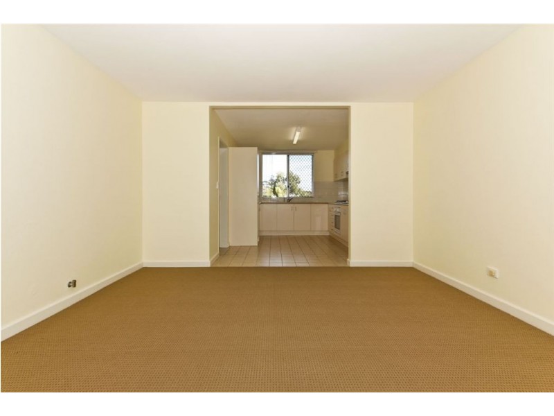 2/2 Watterton Place, Hamilton Hill WA 6163