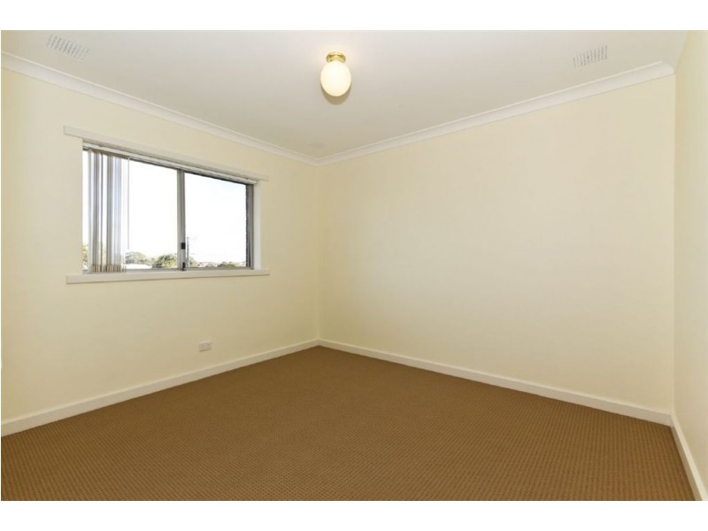 2/2 Watterton Place, Hamilton Hill WA 6163
