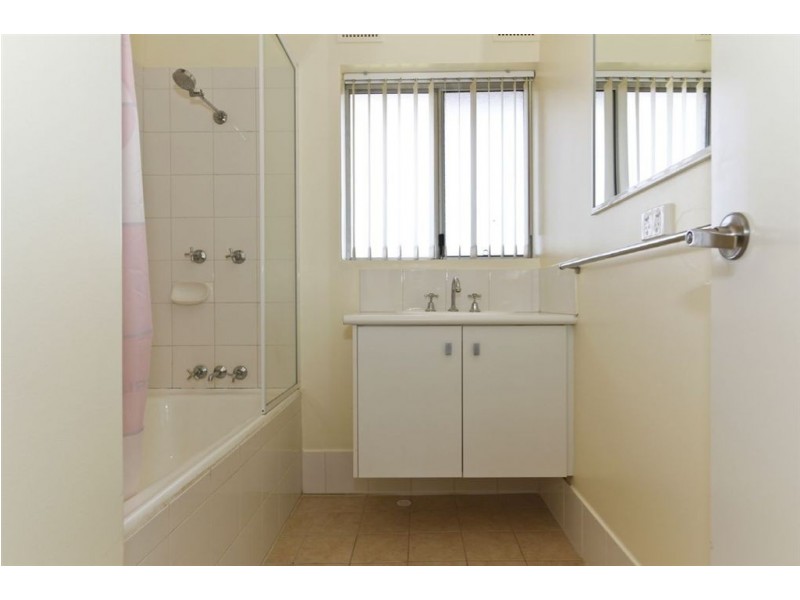 2/2 Watterton Place, Hamilton Hill WA 6163