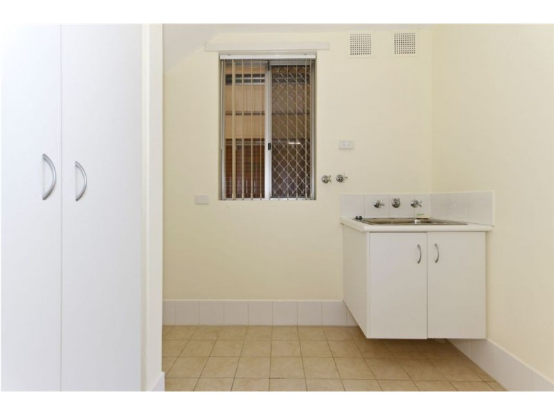 2/2 Watterton Place, Hamilton Hill WA 6163