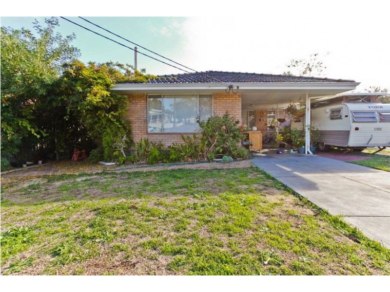 11 Clara Road, Hamilton Hill WA 6163