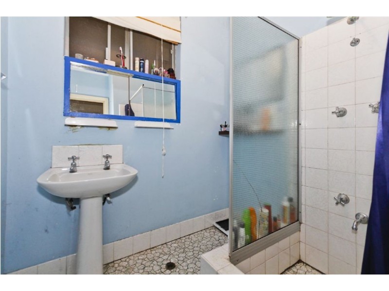 11 Clara Road, Hamilton Hill WA 6163