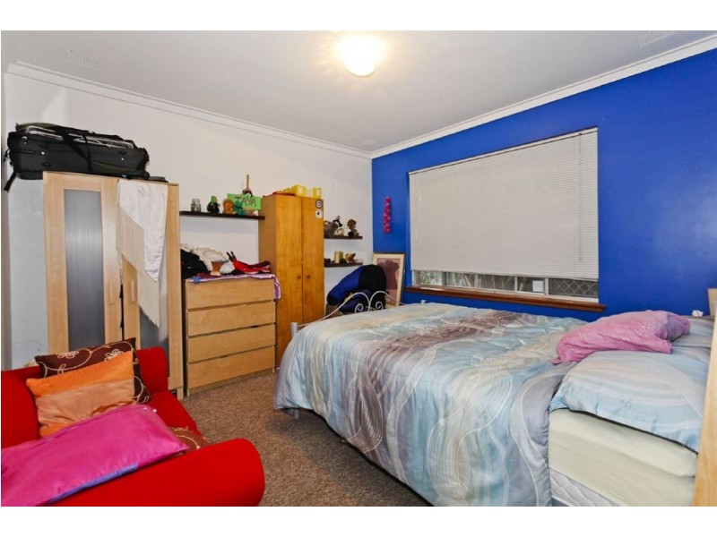 11 Clara Road, Hamilton Hill WA 6163