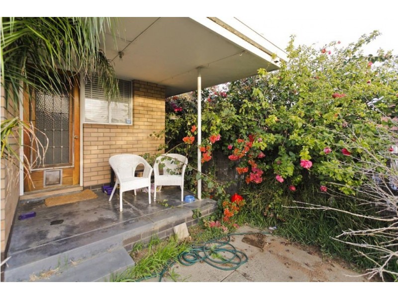 11 Clara Road, Hamilton Hill WA 6163