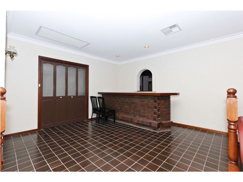 129 Lorimer Road, Munster WA 6166
