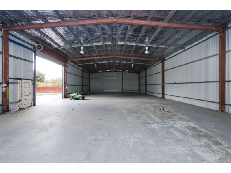 129 Lorimer Road, Munster WA 6166