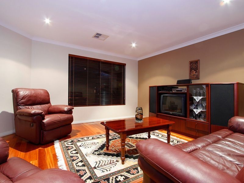 48 Halcyon Way, Atwell WA 6164