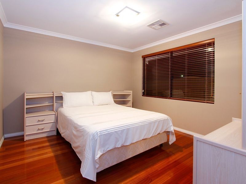 48 Halcyon Way, Atwell WA 6164