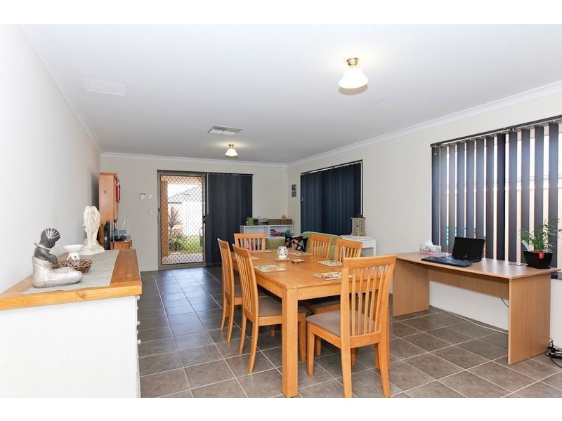 6 Stratford Road, Bertram WA 6167