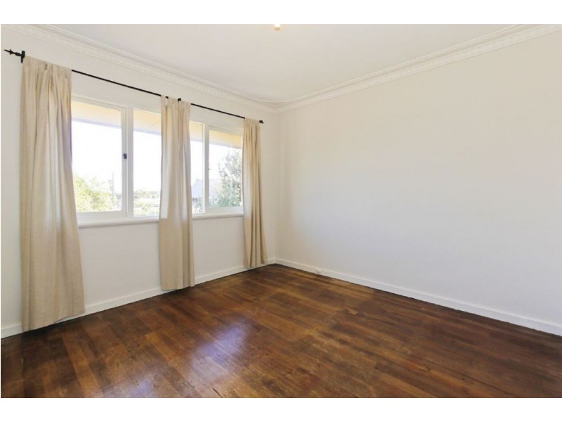 3 Edeline Street, Spearwood WA 6163