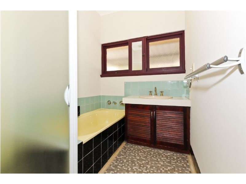 3 Edeline Street, Spearwood WA 6163