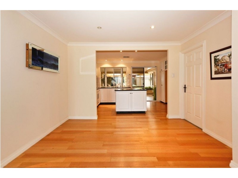 18 Benedick Road, Coolbellup WA 6163