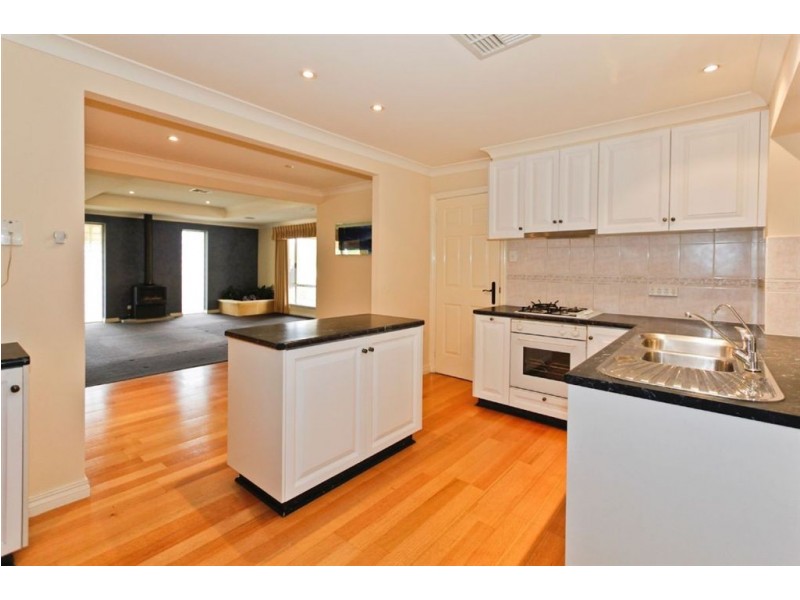 18 Benedick Road, Coolbellup WA 6163