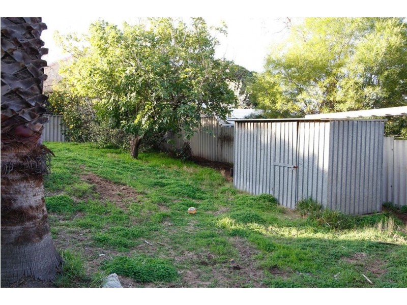 14 Winterfold Road, Hilton WA 6163