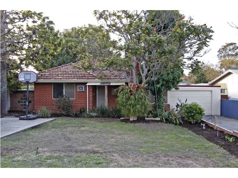 8 Alonso Street, Coolbellup WA 6163