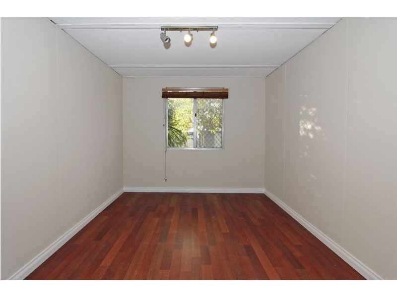 8 Alonso Street, Coolbellup WA 6163
