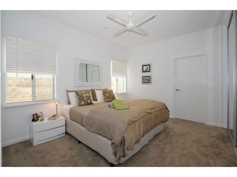 3/11 Katsura Gardens, Munster WA 6166
