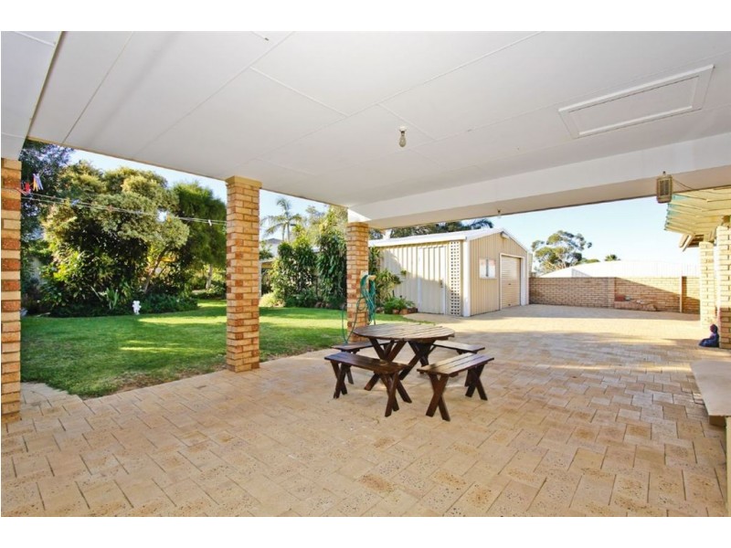 23 Duchart Way, Coogee WA 6166