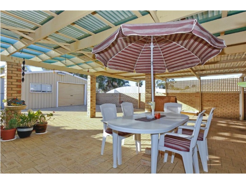 23 Duchart Way, Coogee WA 6166