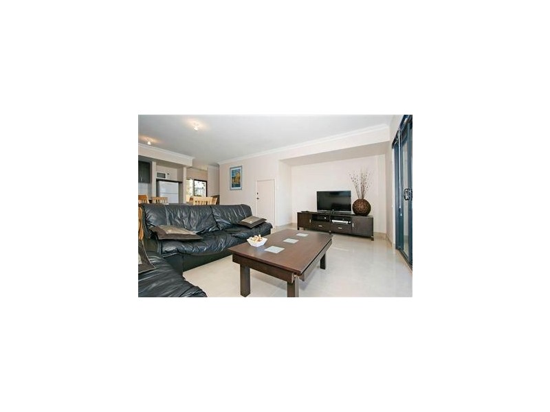 21/19 San Marco Quays, Halls Head WA 6210