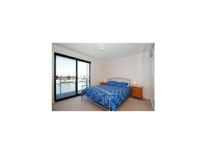 21/19 San Marco Quays, Halls Head WA 6210