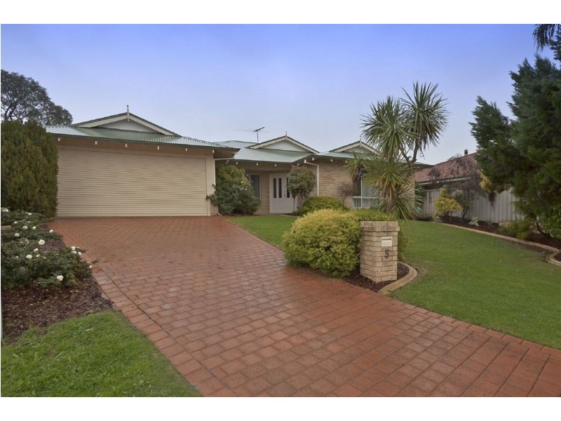 5 Mollica Court, Spearwood WA 6163