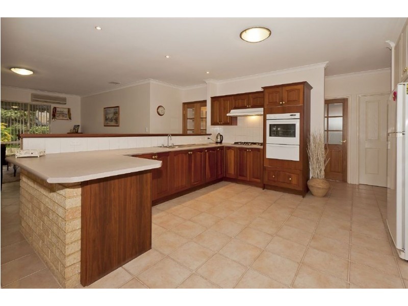 5 Mollica Court, Spearwood WA 6163