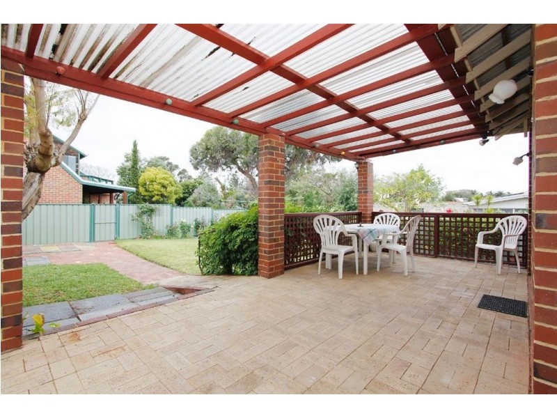 194 Carrington Street, Hilton WA 6163