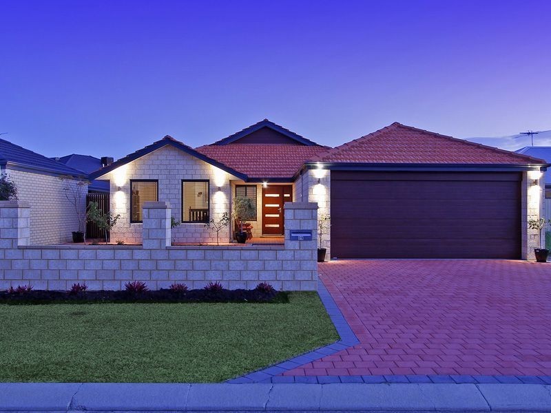 29 Mosman Loop, Success WA 6164