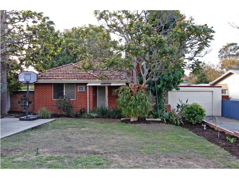 8 Alonso Street, Coolbellup WA 6163