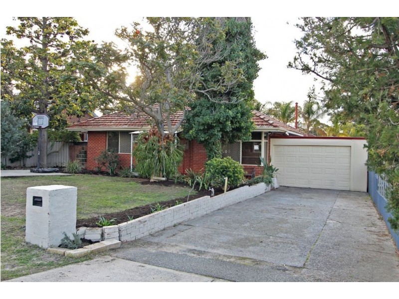 8 Alonso Street, Coolbellup WA 6163