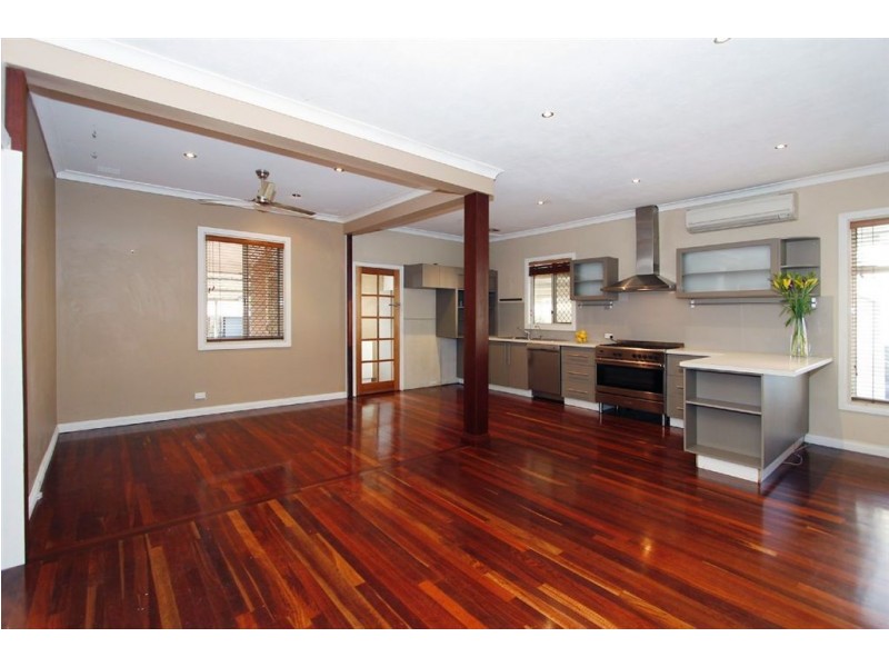8 Alonso Street, Coolbellup WA 6163