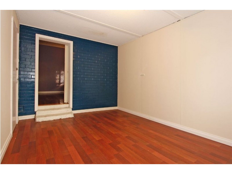 8 Alonso Street, Coolbellup WA 6163