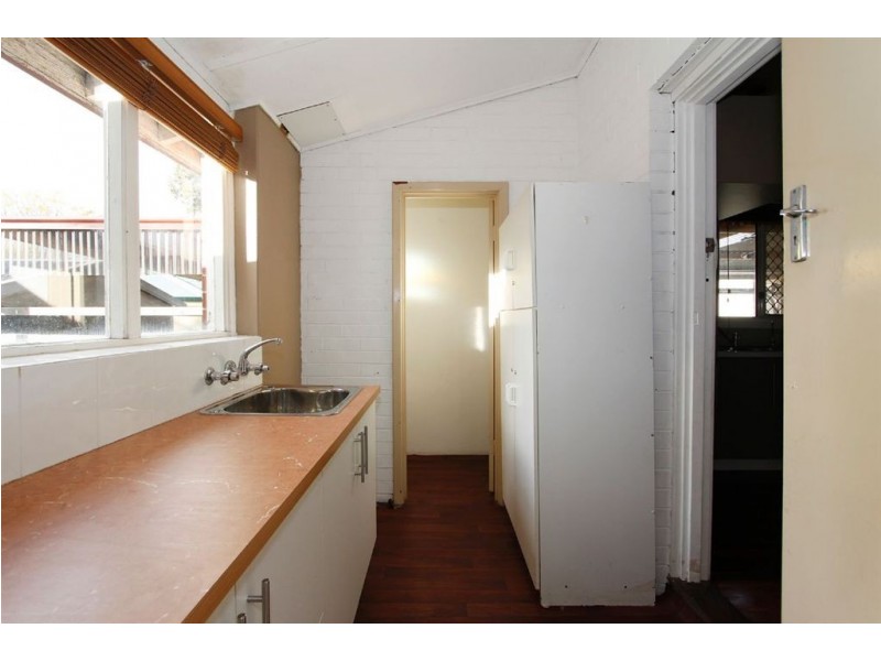 8 Alonso Street, Coolbellup WA 6163