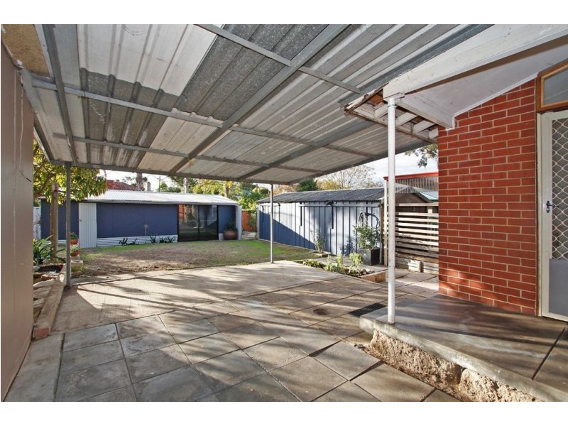 8 Alonso Street, Coolbellup WA 6163