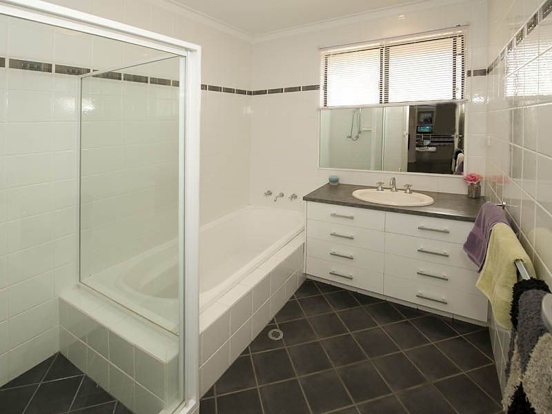 611 Rockingham Road, Munster WA 6166