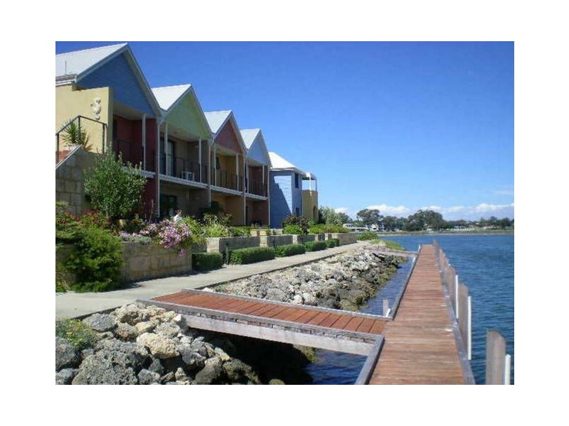 23/19 San Marco Quays, Halls Head WA 6210