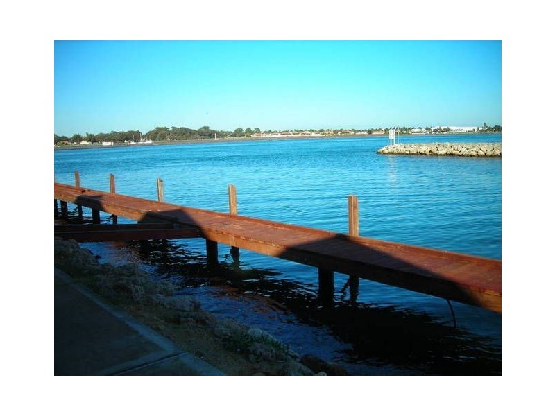 23/19 San Marco Quays, Halls Head WA 6210