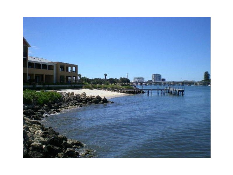 23/19 San Marco Quays, Halls Head WA 6210