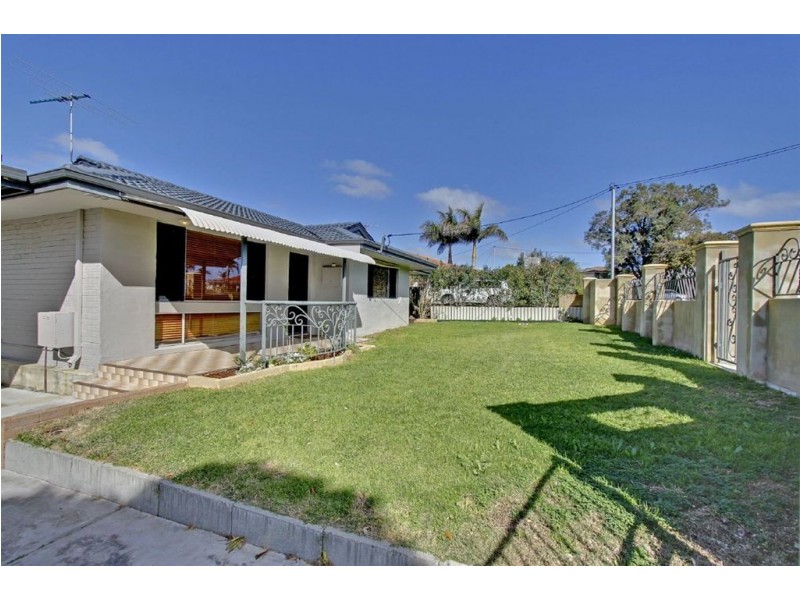 16 Birbeck Way, Spearwood WA 6163