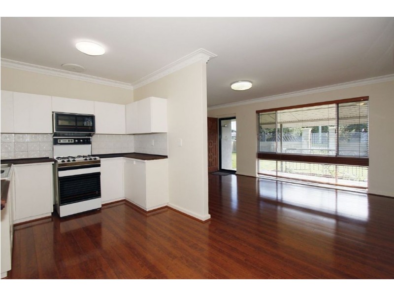 16 Birbeck Way, Spearwood WA 6163