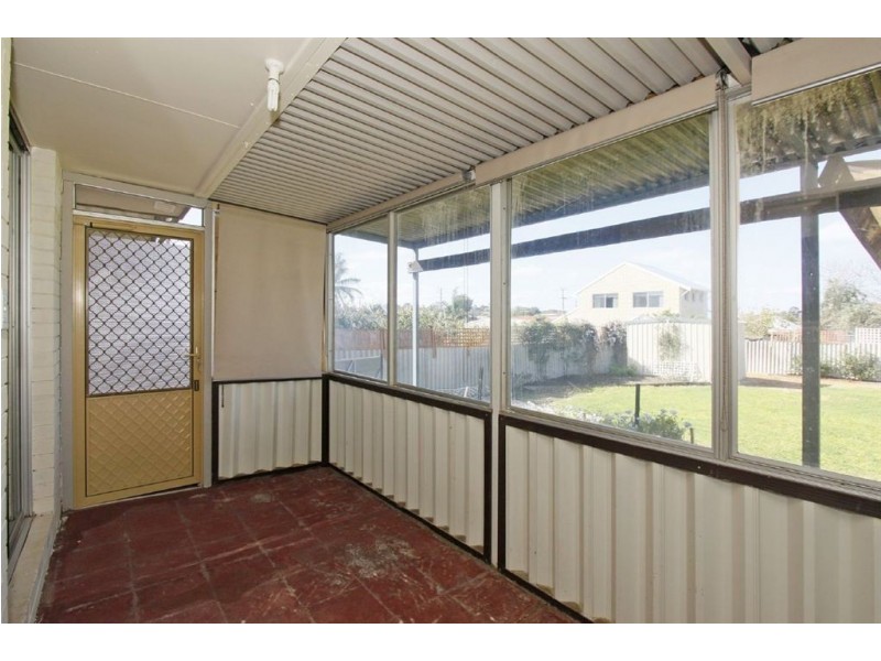 16 Birbeck Way, Spearwood WA 6163