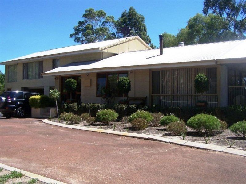 234 Henderson Road, Munster WA 6166